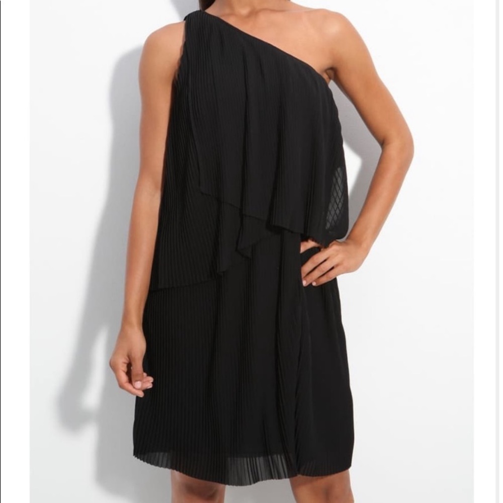 One-Shoulder Black Cocktail Dress